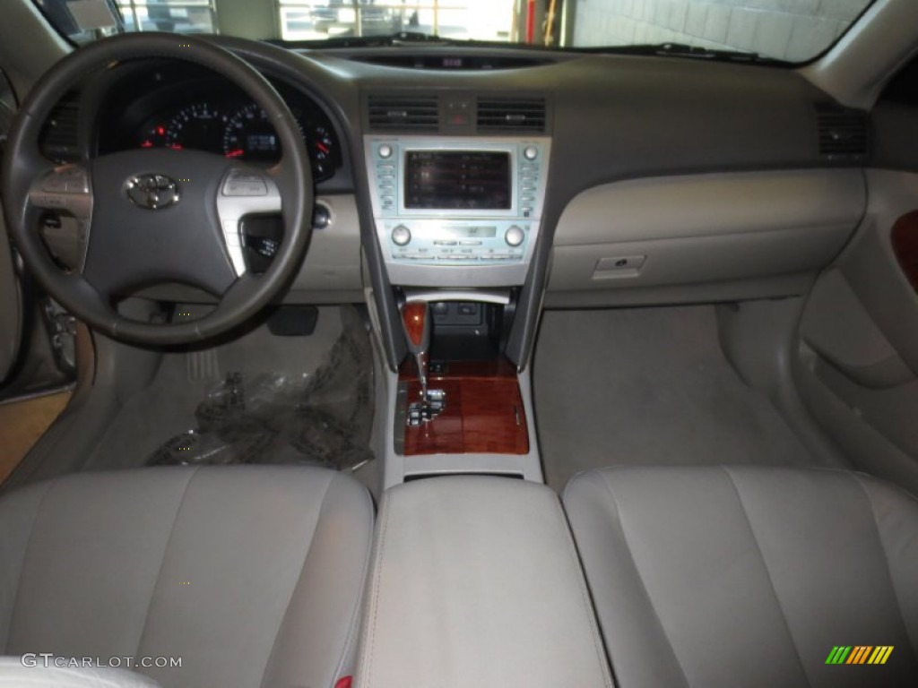 2008 Camry XLE V6 - Desert Sand Mica / Bisque photo #19