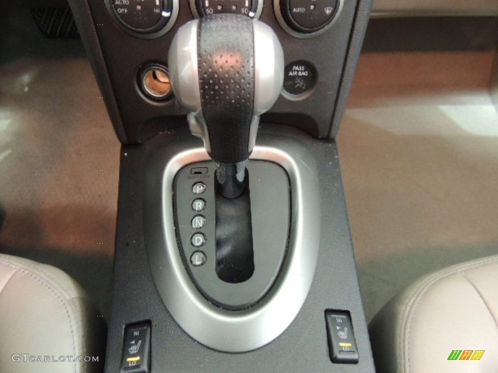 2011 Rogue SL AWD - Wicked Black / Gray photo #20