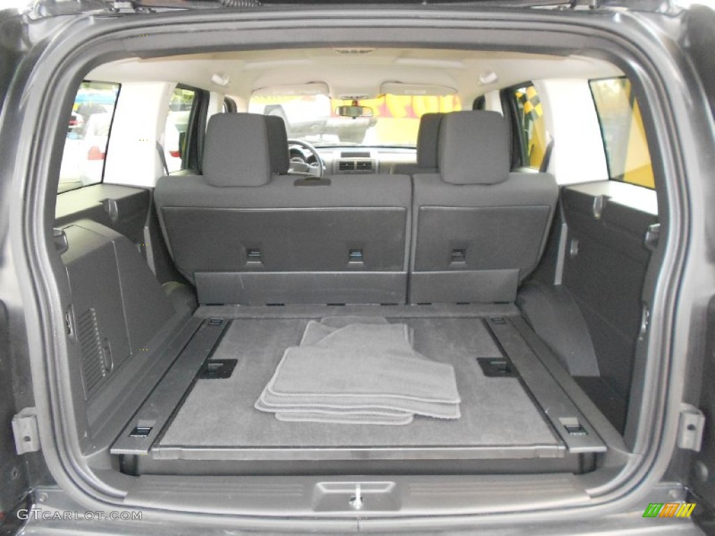 2009 Dodge Nitro SE Trunk Photos