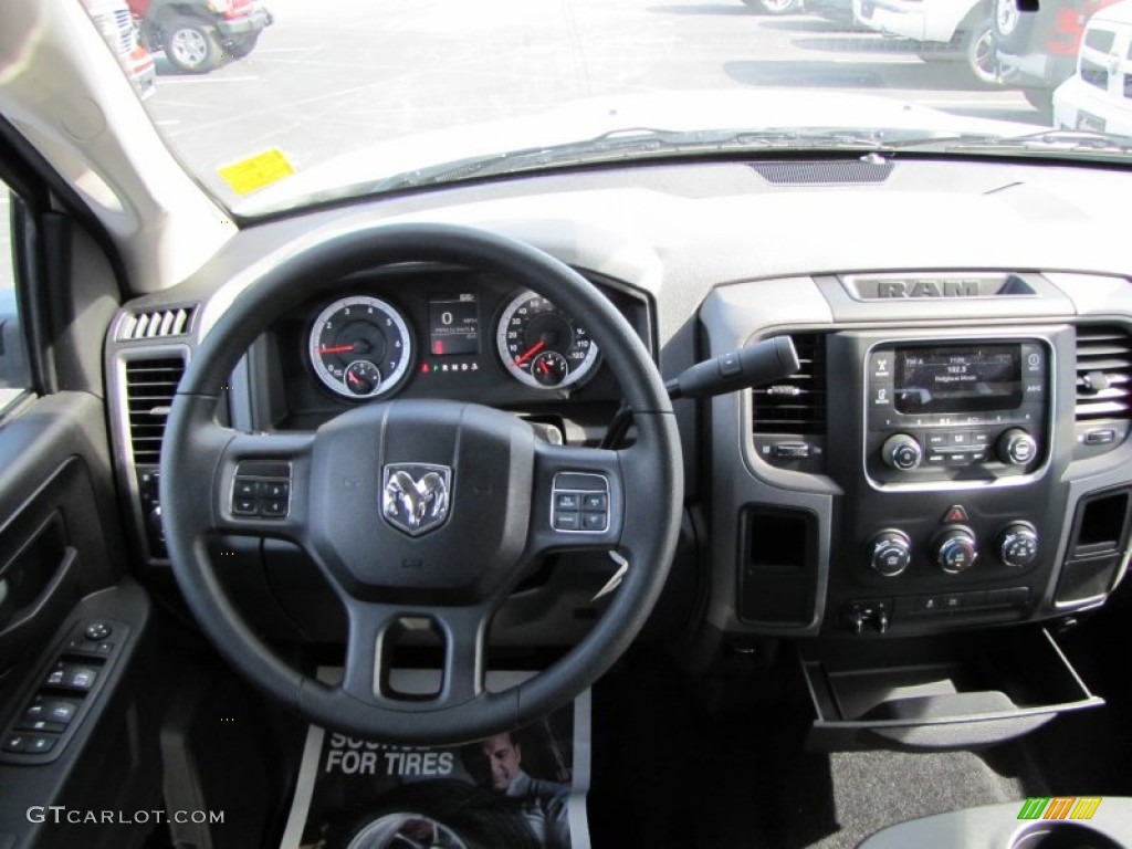 2013 Ram 1500 Express Crew Cab Black/Diesel Gray Dashboard Photo #77364816