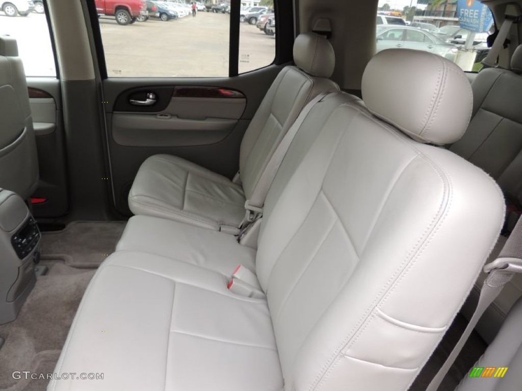 2005 GMC Envoy XL Denali Rear Seat Photo #77365539