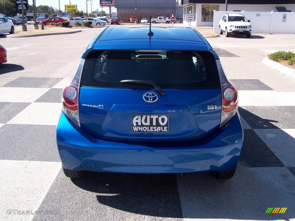 2012 Prius c Hybrid Two - Blue Streak Metallic / Light Blue Gray/Black photo #4