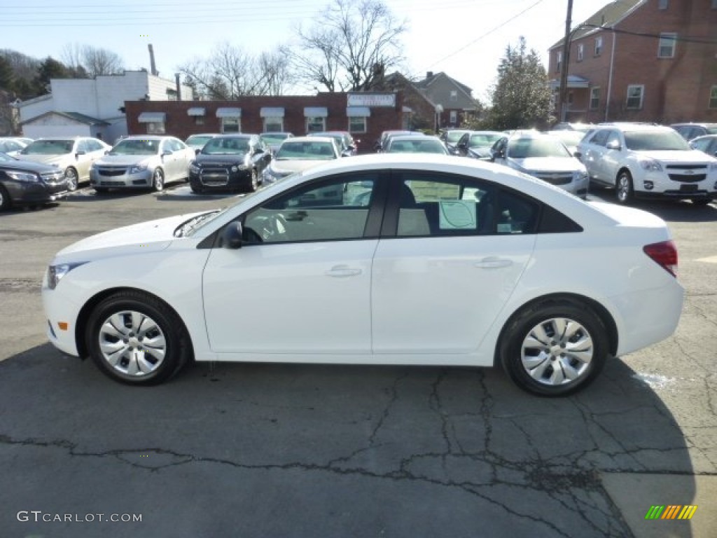2013 Cruze LS - Summit White / Jet Black/Medium Titanium photo #4