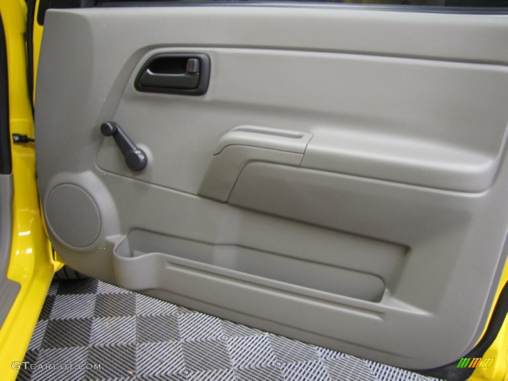 2004 Colorado LS Extended Cab - Yellow / Medium Dark Pewter photo #13