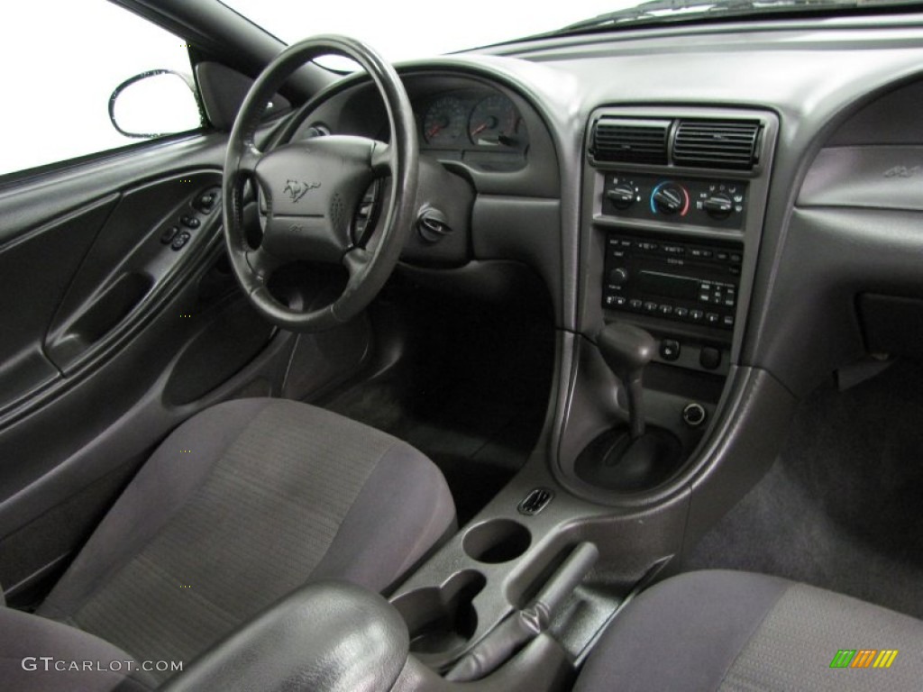 2001 Ford Mustang V6 Coupe Dashboard Photos