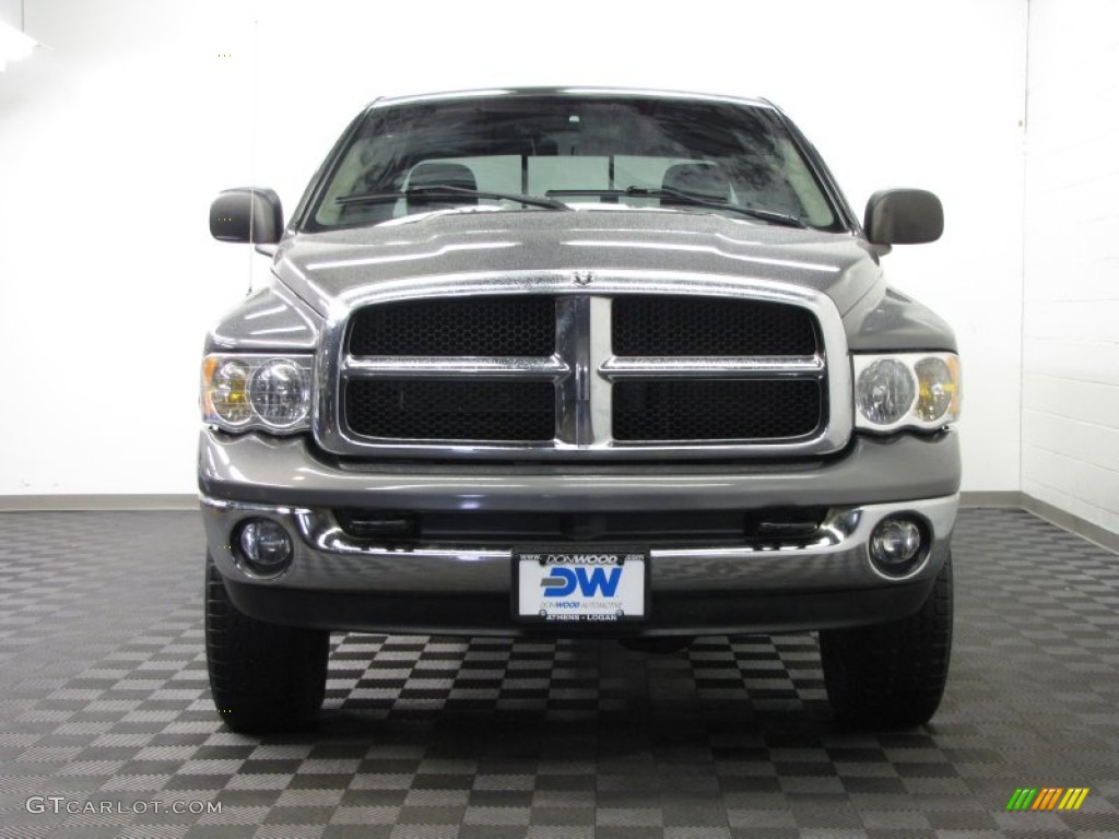 2004 Ram 2500 SLT Quad Cab 4x4 - Graphite Metallic / Dark Slate Gray photo #2