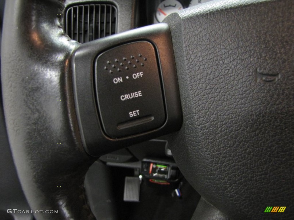 2004 Ram 2500 SLT Quad Cab 4x4 - Graphite Metallic / Dark Slate Gray photo #17