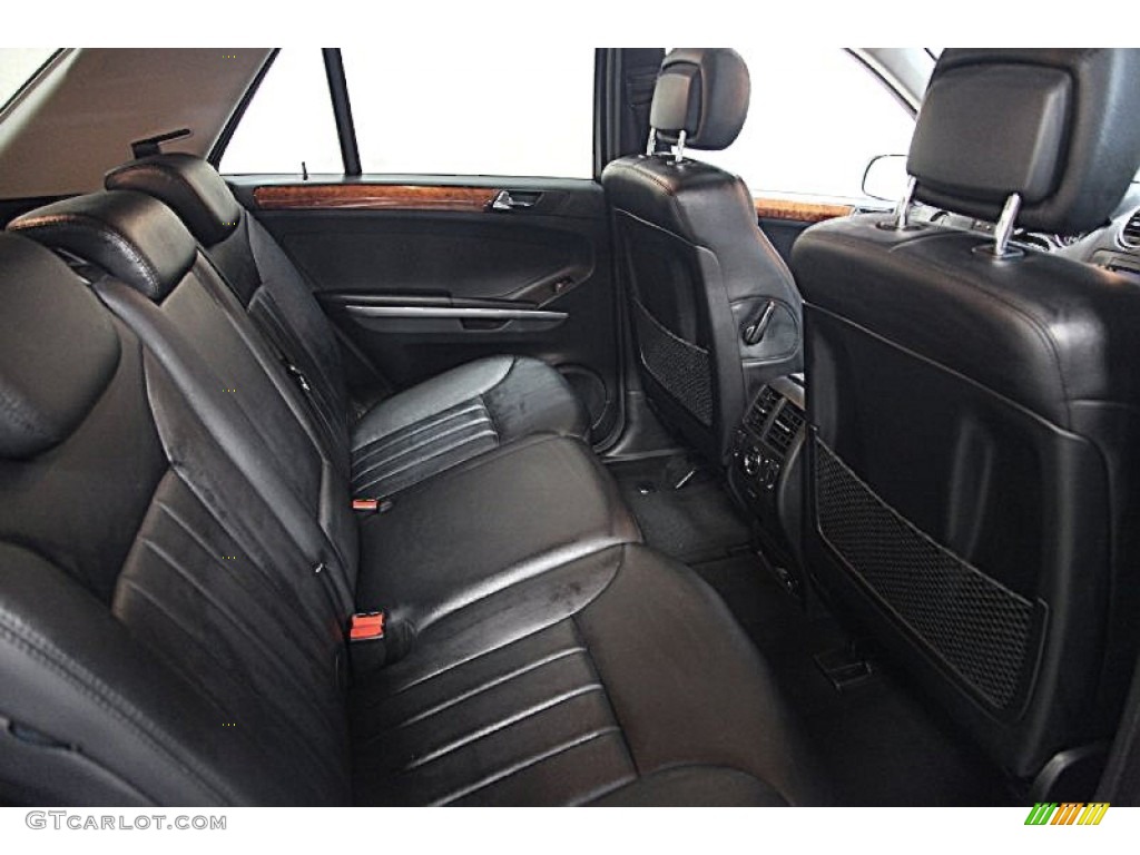 2008 Mercedes-Benz ML 350 4Matic Rear Seat Photos