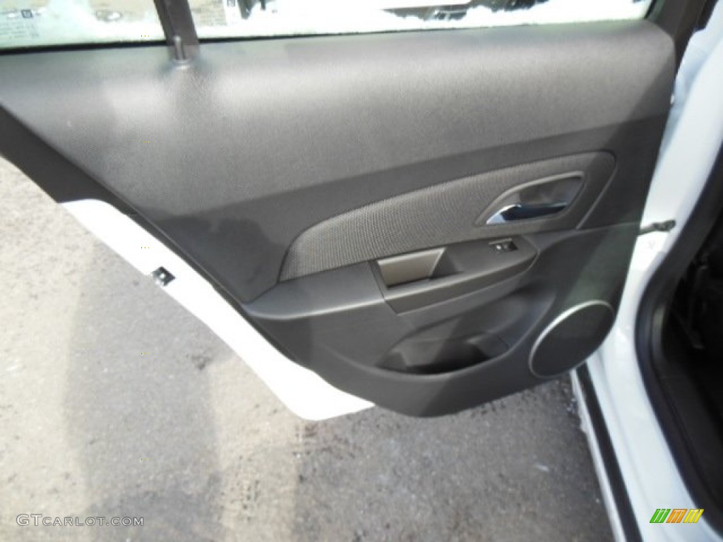 2013 Cruze LT - Summit White / Jet Black photo #14