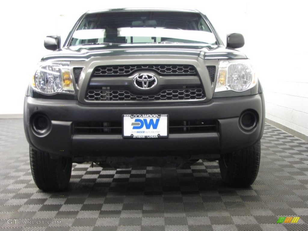 2011 Tacoma SR5 Access Cab 4x4 - Timberland Green Mica / Graphite Gray photo #2