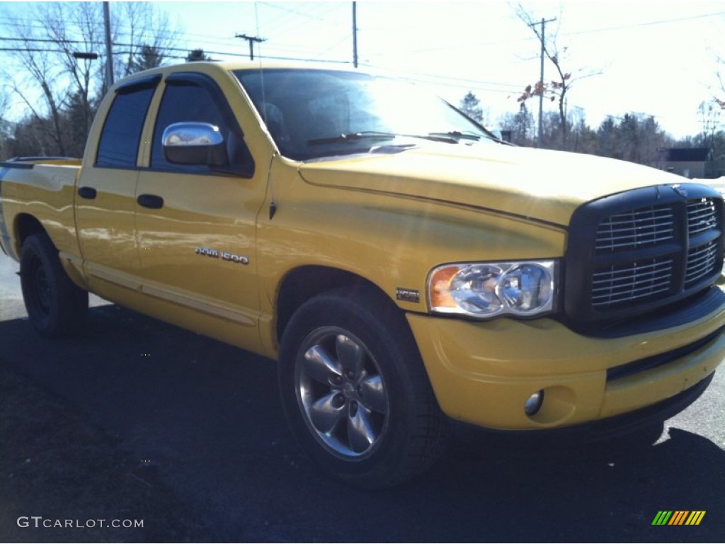 2004 Ram 1500 SLT Quad Cab - Solar Yellow / Dark Slate Gray photo #4