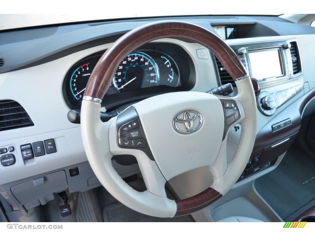 2011 Toyota Sienna Limited AWD Light Gray Steering Wheel Photo #77381144
