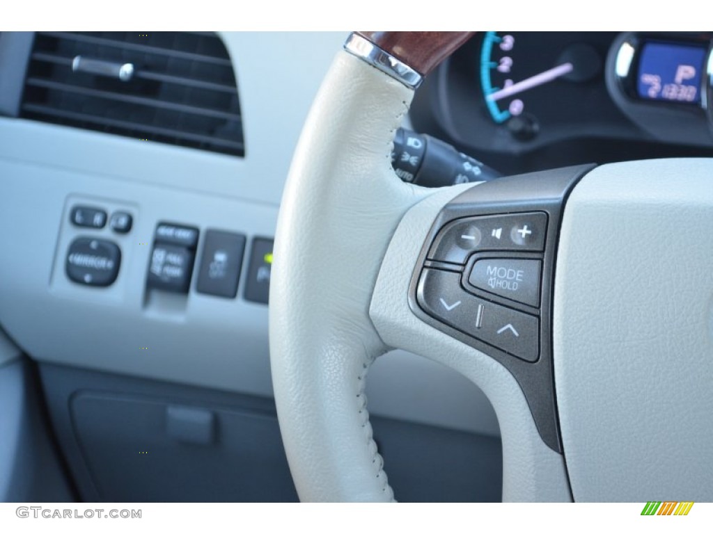 2011 Toyota Sienna Limited AWD Controls Photo #77381463