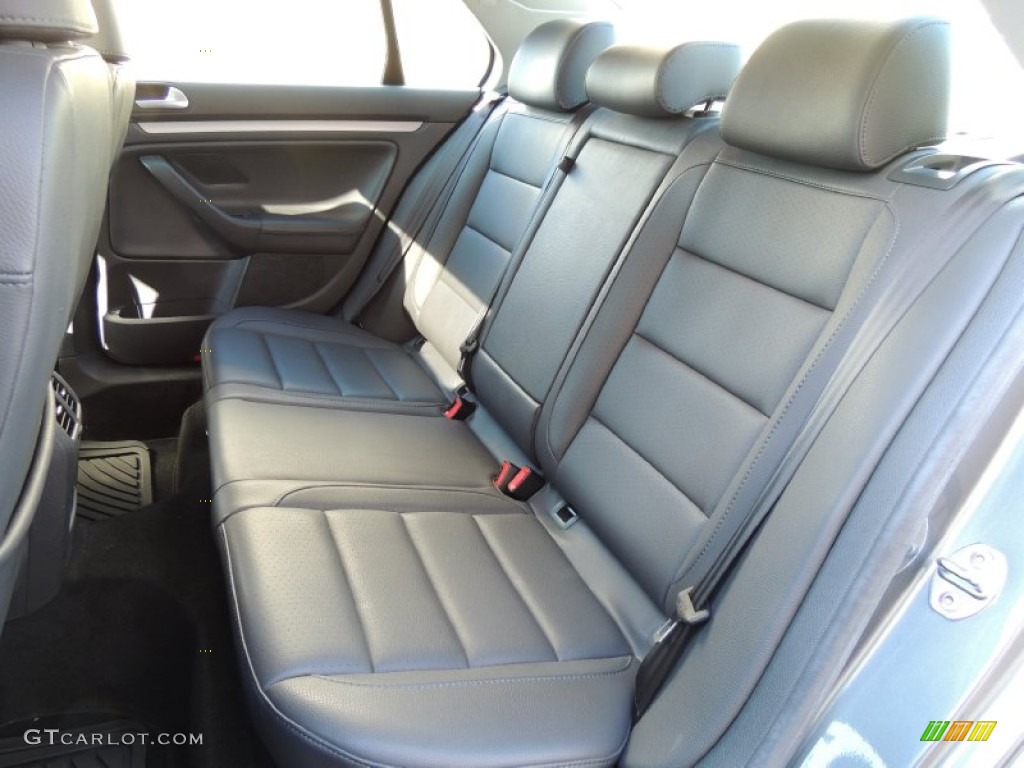 2008 Volkswagen Jetta SE Sedan Rear Seat Photo #77384391