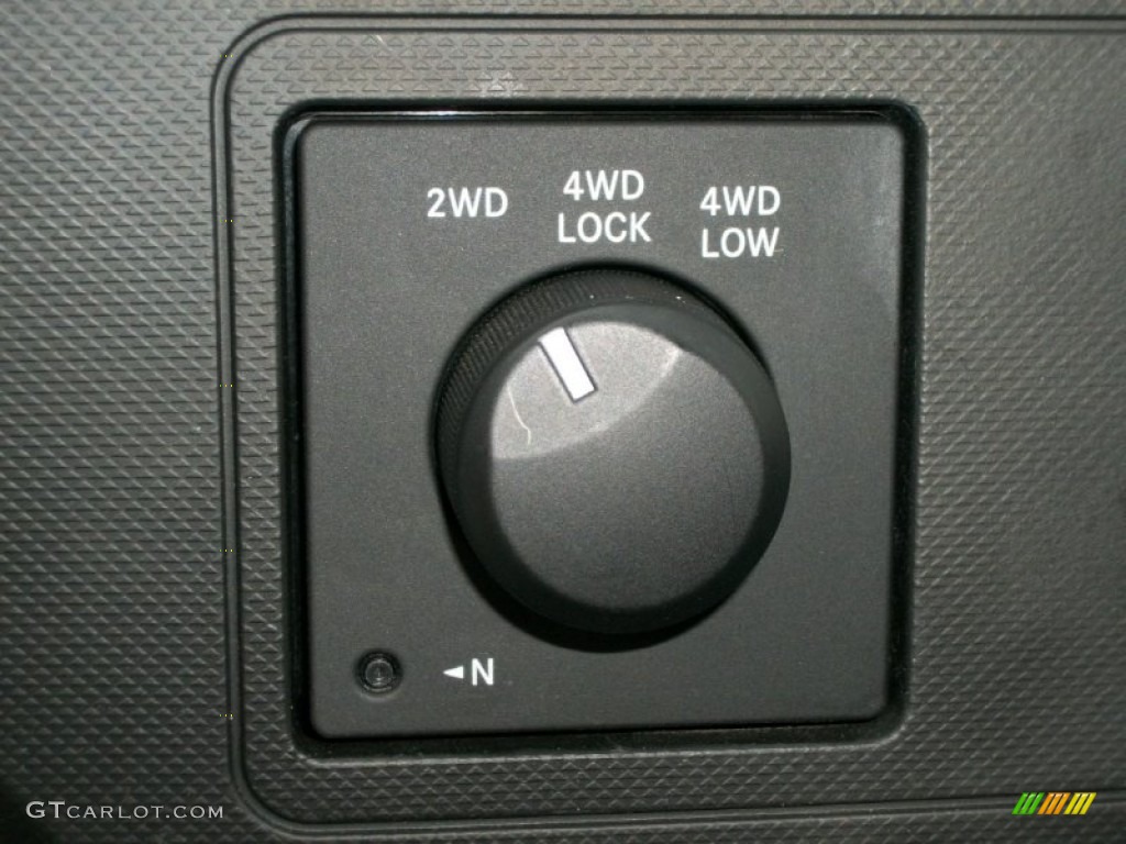 2008 Dodge Ram 1500 ST Quad Cab 4x4 Controls Photo #77384740