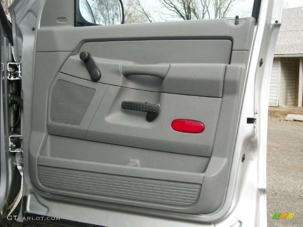 2008 Dodge Ram 1500 ST Quad Cab 4x4 Medium Slate Gray Door Panel Photo #77384905