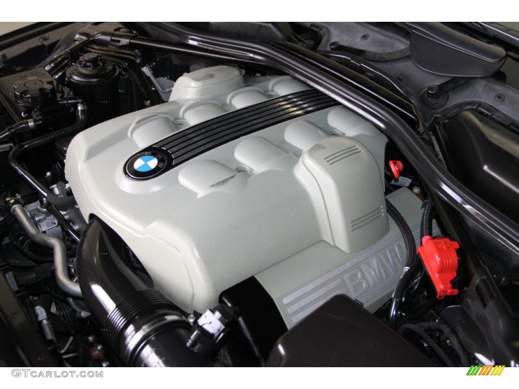 2005 BMW 5 Series 545i Sedan 4.4L DOHC 32V V8 Engine Photo #77386295