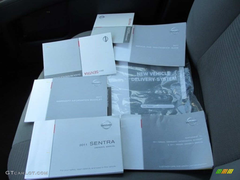 2011 Nissan Sentra 2.0 Books/Manuals Photo #77386785