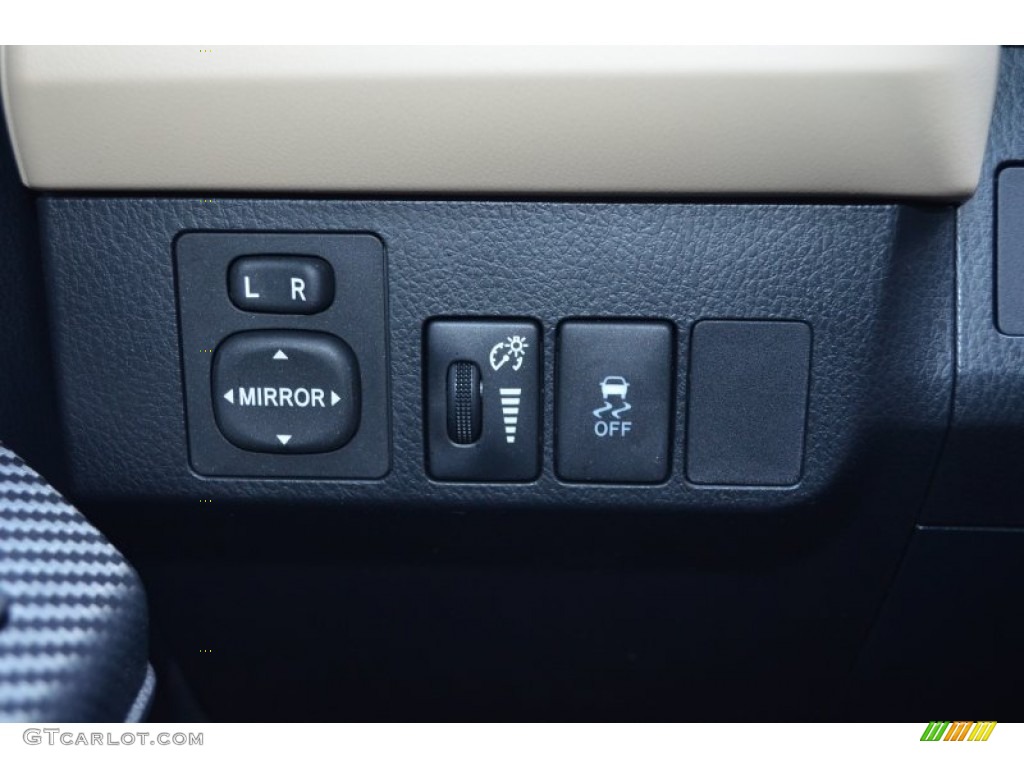 2013 Toyota RAV4 LE Controls Photo #77387820