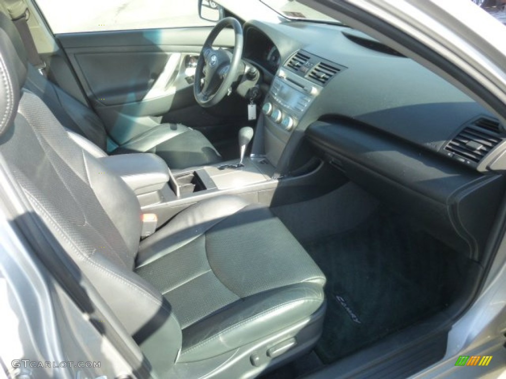 Charcoal Interior 2009 Toyota Camry SE Photo #77387934