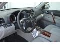 Ash Prime Interior Photo for 2013 Toyota Highlander #77388659