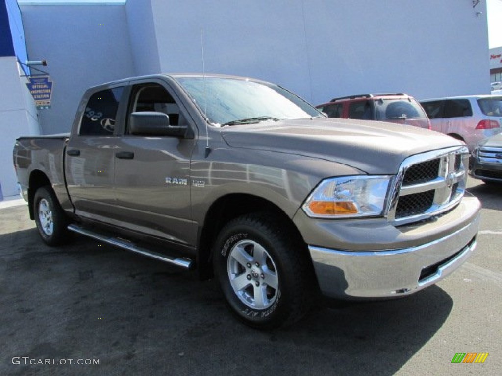 2009 Ram 1500 SLT Crew Cab 4x4 - Austin Tan Pearl / Dark Slate/Medium Graystone photo #6