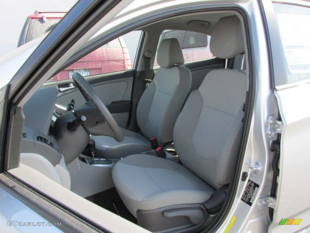 2013 Hyundai Accent GLS 4 Door Front Seat Photo #77389114