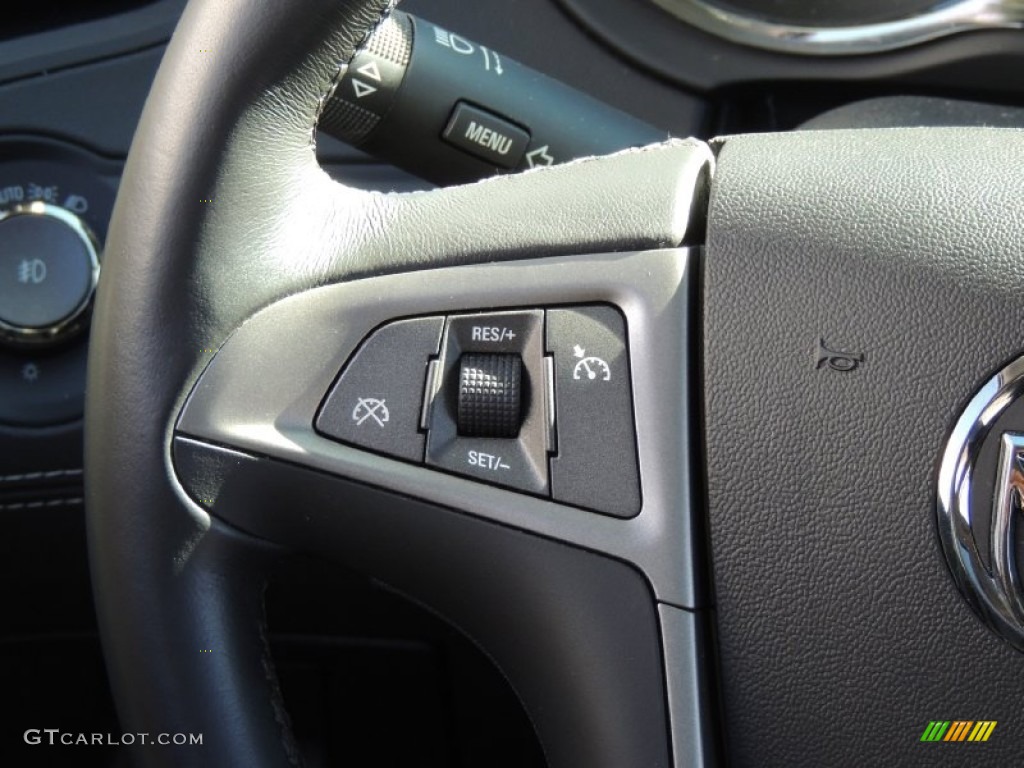 2011 Buick LaCrosse CXL Controls Photo #77391088