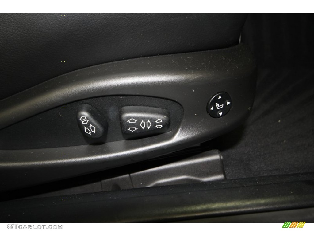 2006 3 Series 330i Convertible - Titanium Silver Metallic / Black photo #31