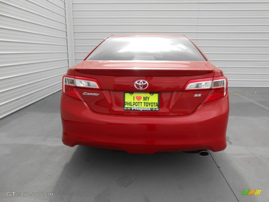 2013 Camry SE - Barcelona Red Metallic / Black photo #5