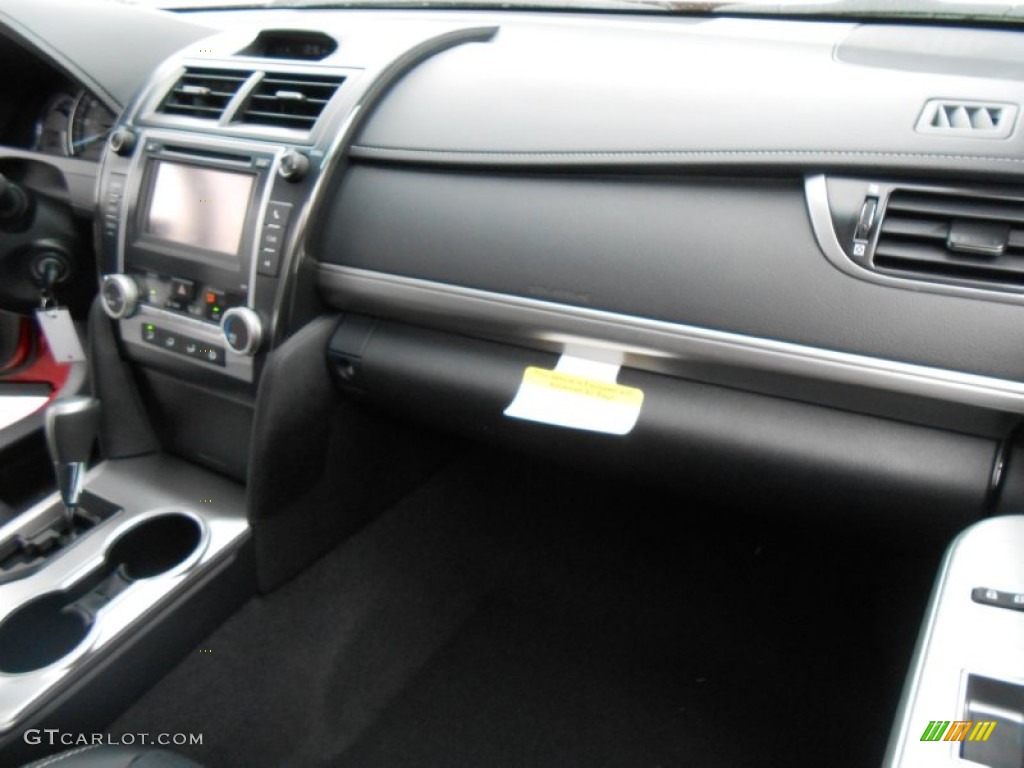 2013 Camry SE - Barcelona Red Metallic / Black photo #18