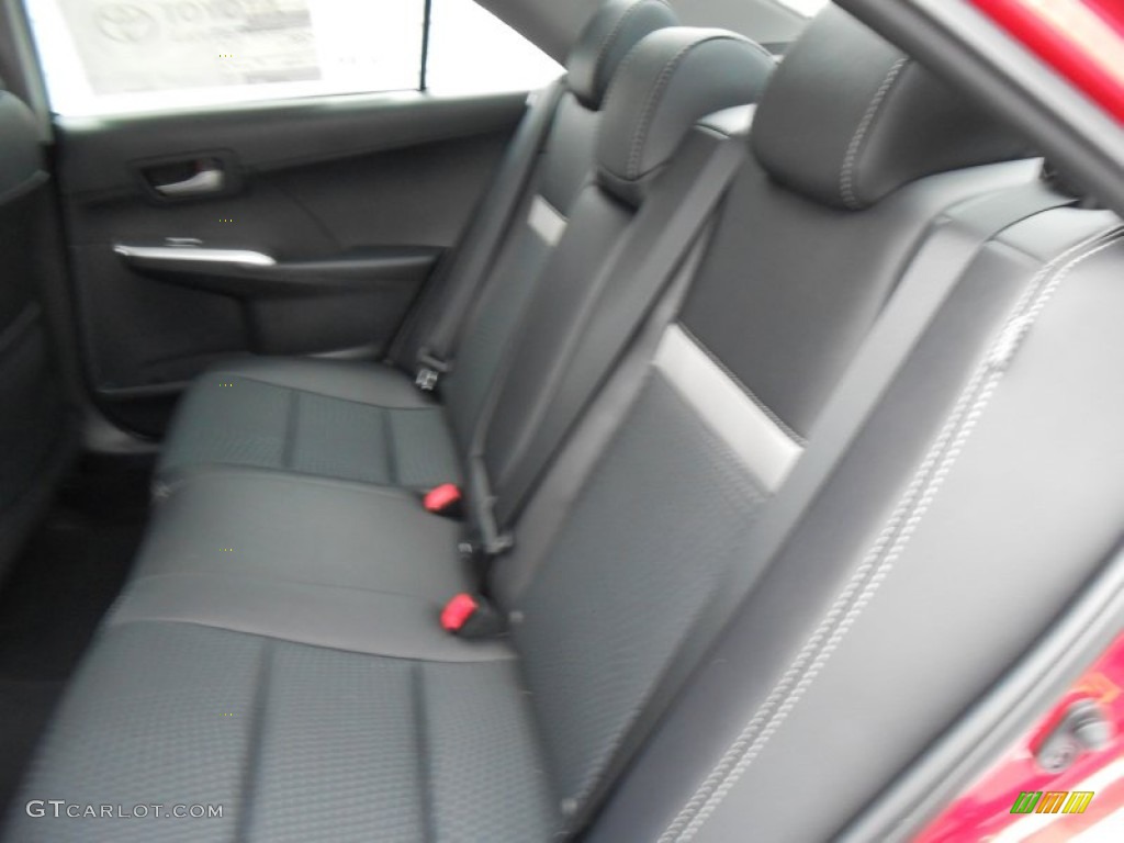 2013 Camry SE - Barcelona Red Metallic / Black photo #20