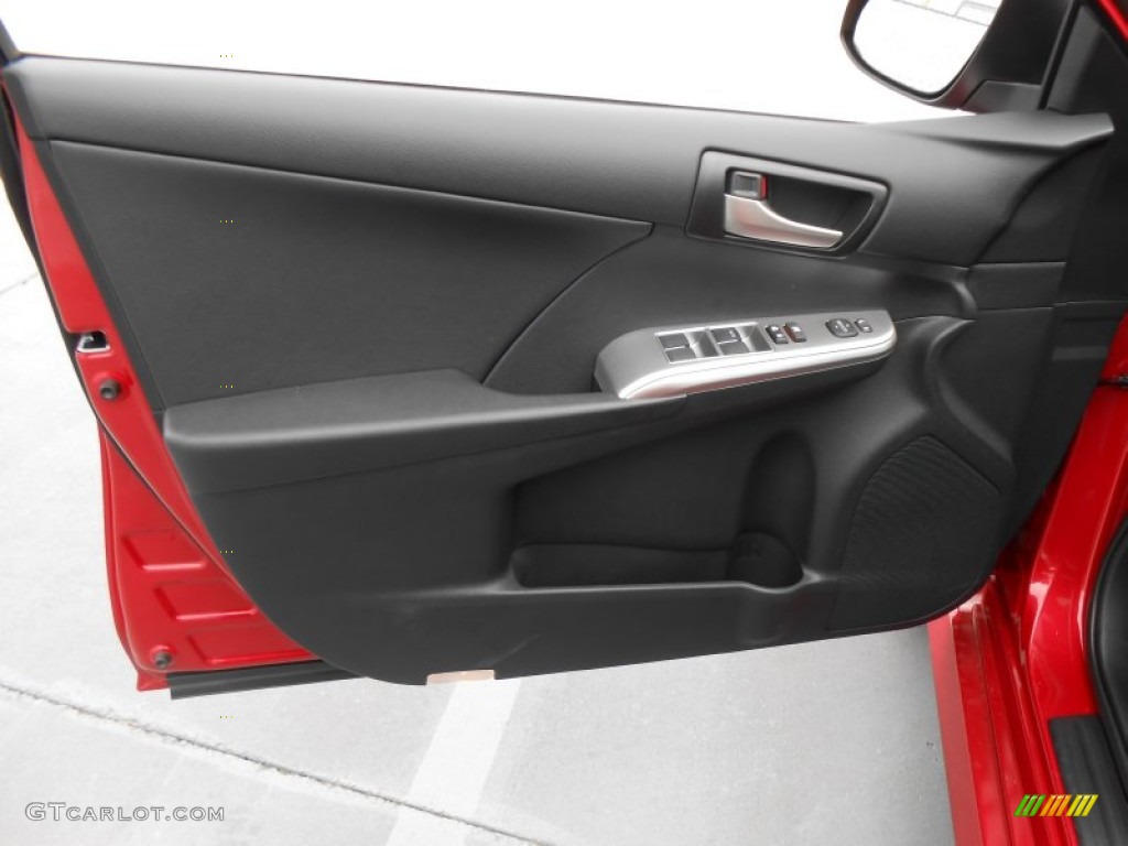 2013 Camry SE - Barcelona Red Metallic / Black photo #21