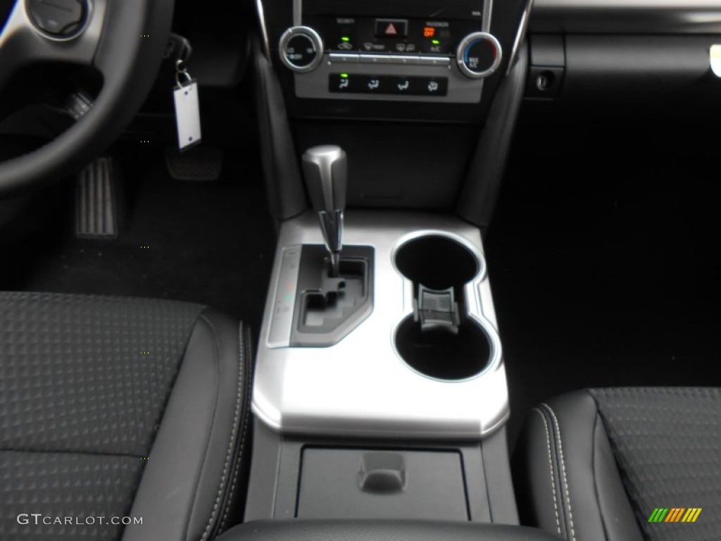 2013 Camry SE - Barcelona Red Metallic / Black photo #31