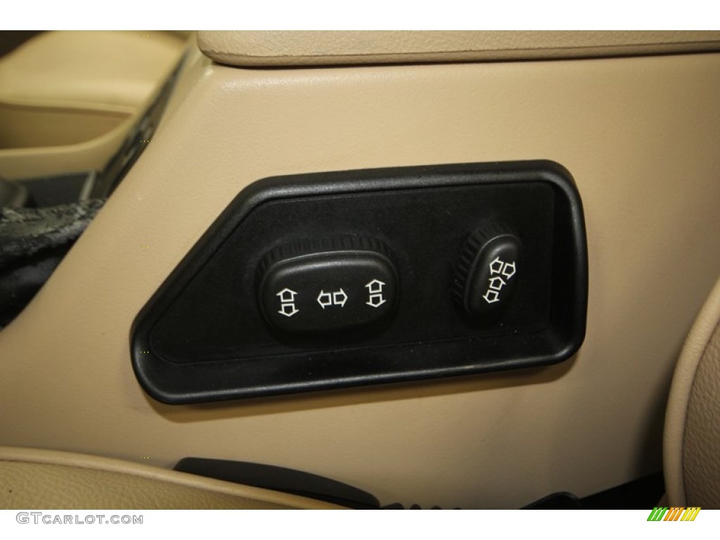2004 Land Rover Discovery S Controls Photos