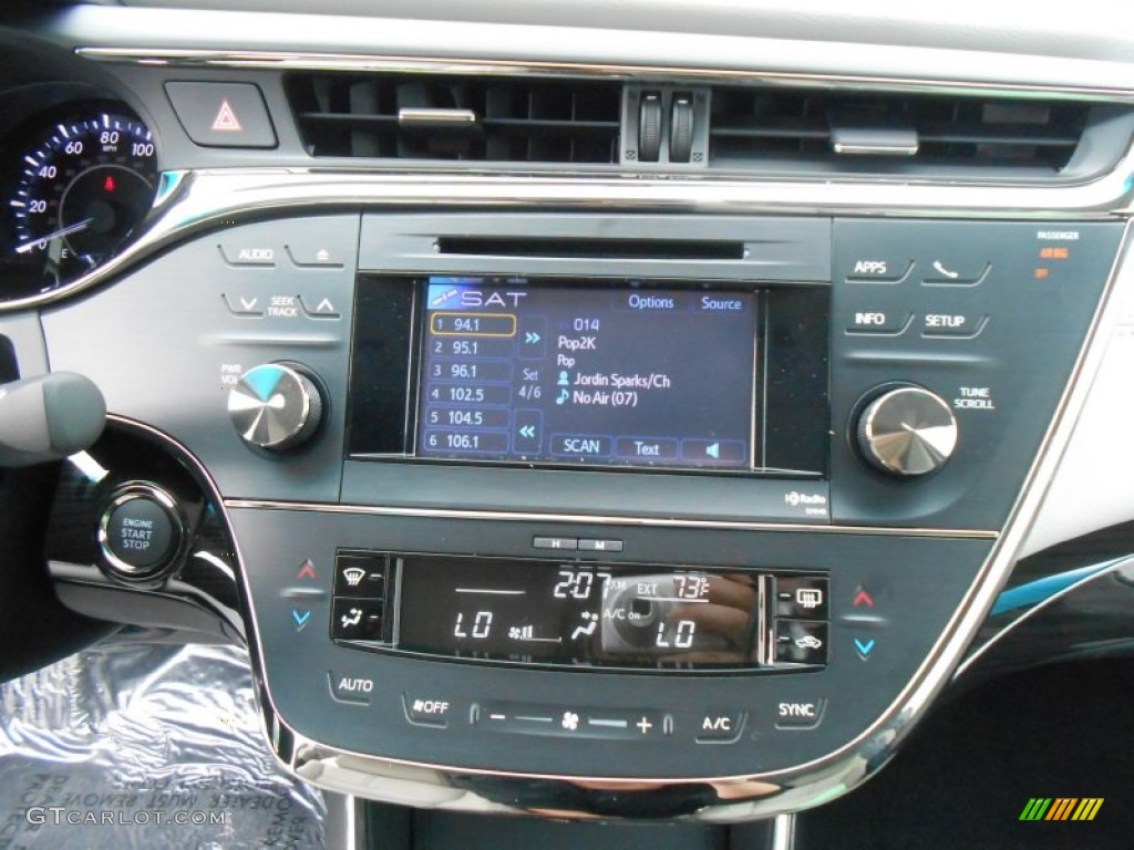 2013 Toyota Avalon XLE Controls Photo #77396258