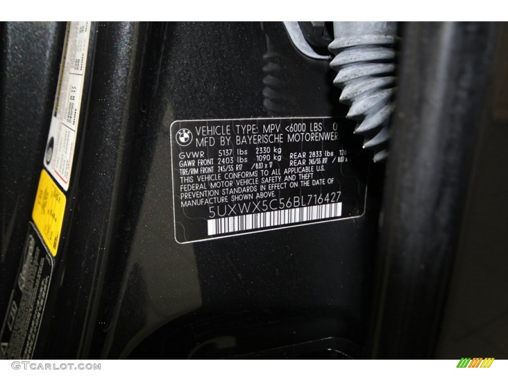 2011 X3 xDrive 28i - Black Sapphire Metallic / Black photo #10