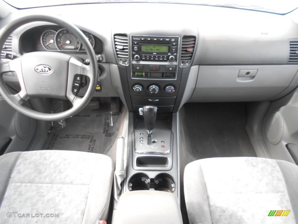 2008 Kia Sorento LX 4x4 Gray Dashboard Photo #77399668