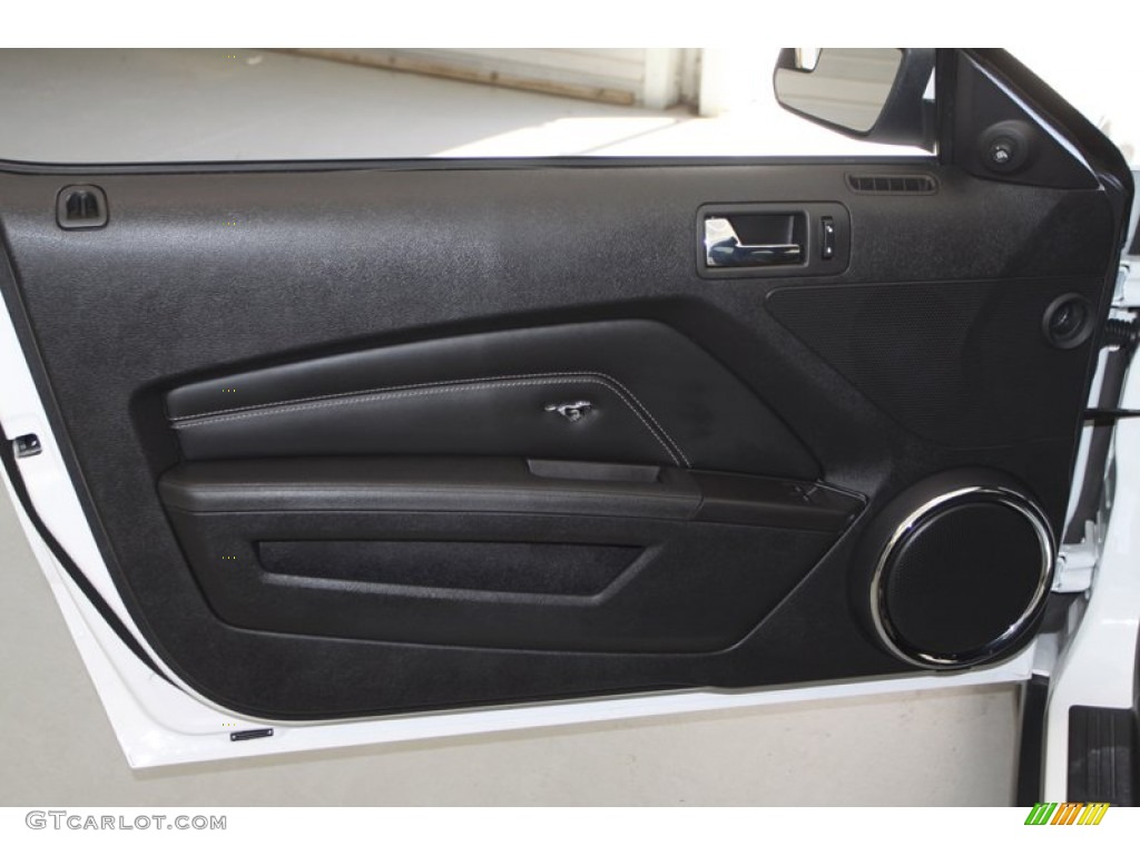 2012 Ford Mustang GT Premium Coupe Charcoal Black/Cashmere Door Panel Photo #77401569