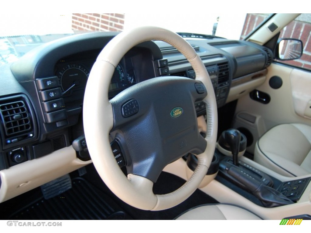 2004 Land Rover Discovery SE Alpaca Beige Steering Wheel Photo #77402817