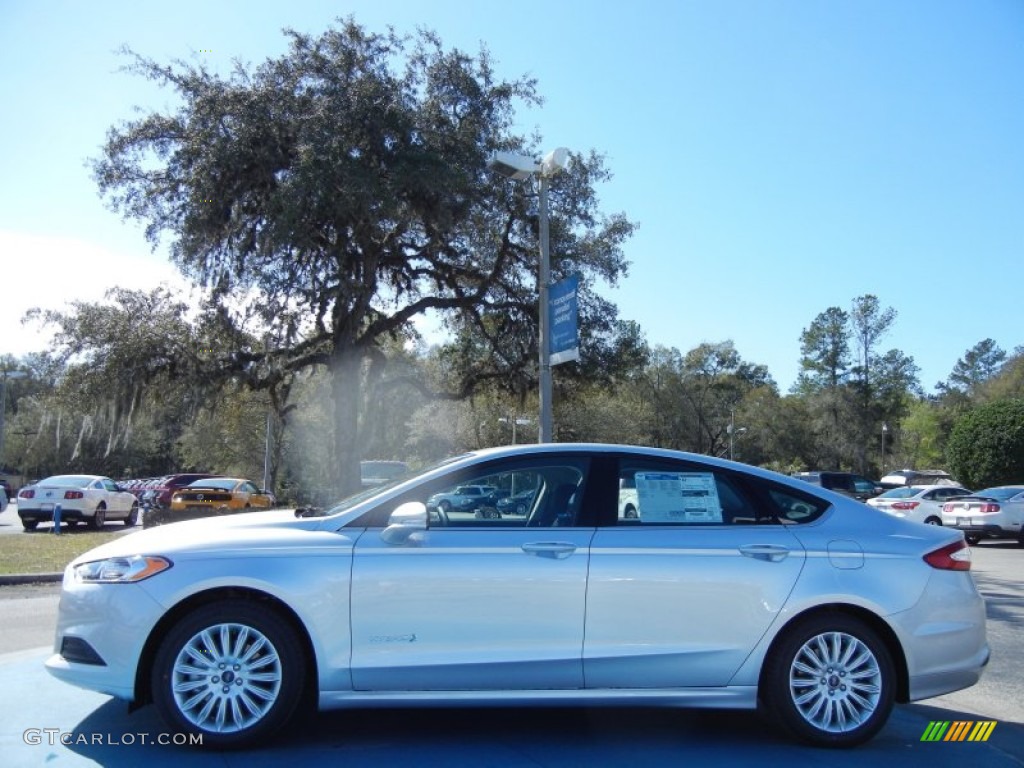 2013 Fusion Hybrid SE - Ingot Silver Metallic / Charcoal Black photo #2