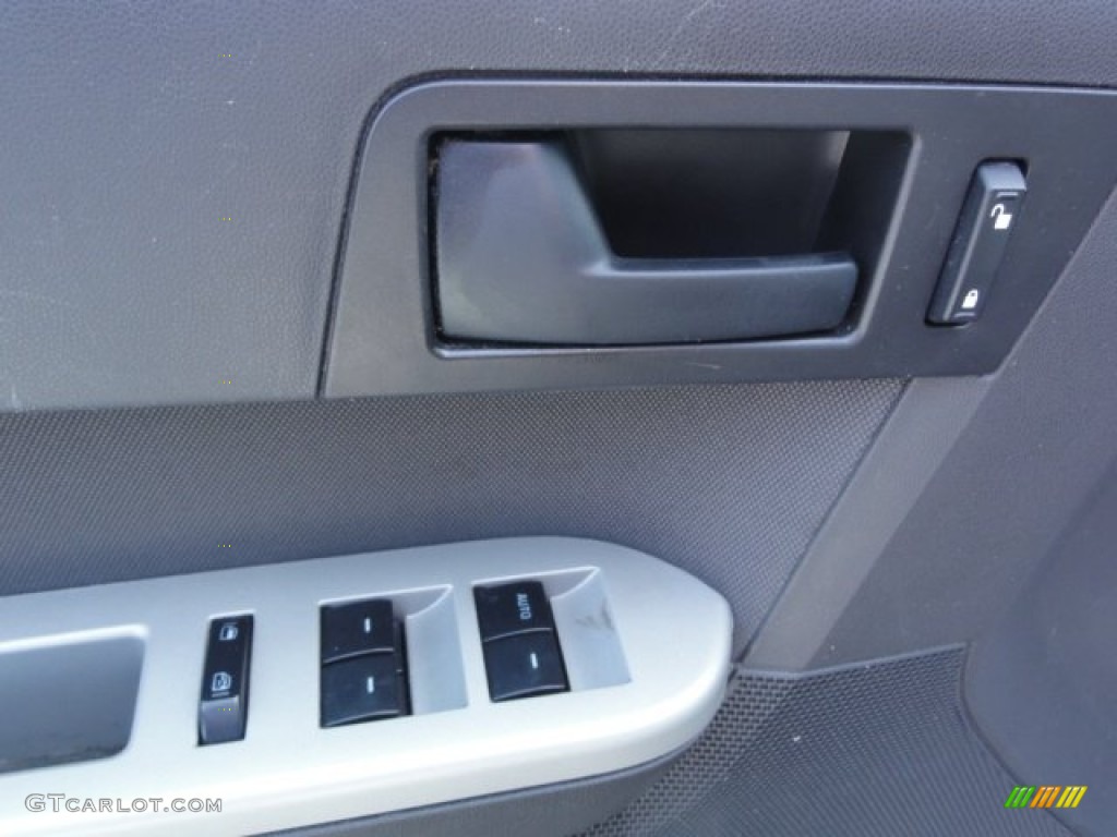 2011 Escape XLT 4WD - Sterling Grey Metallic / Charcoal Black photo #13