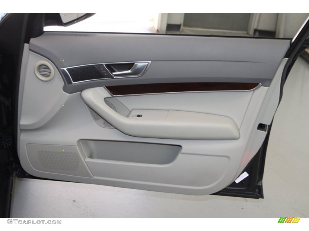 2009 Audi A6 3.2 Sedan Pale Grey Door Panel Photo #77404123
