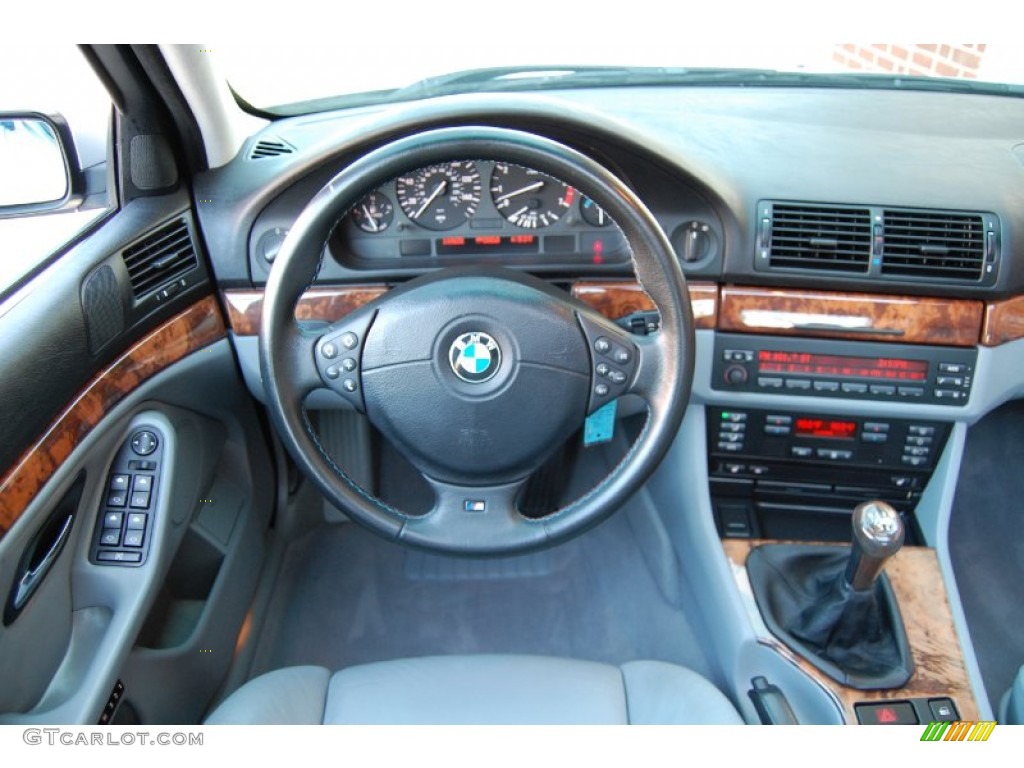 1999 BMW 5 Series 540i Sedan Grey Dashboard Photo #77404362