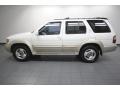  2000 QX4  Dover White