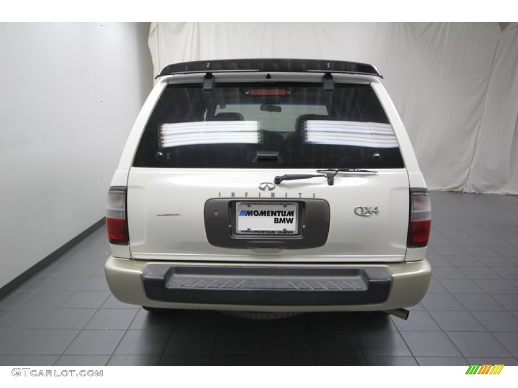2000 QX4  - Dover White / Stone Beige photo #12