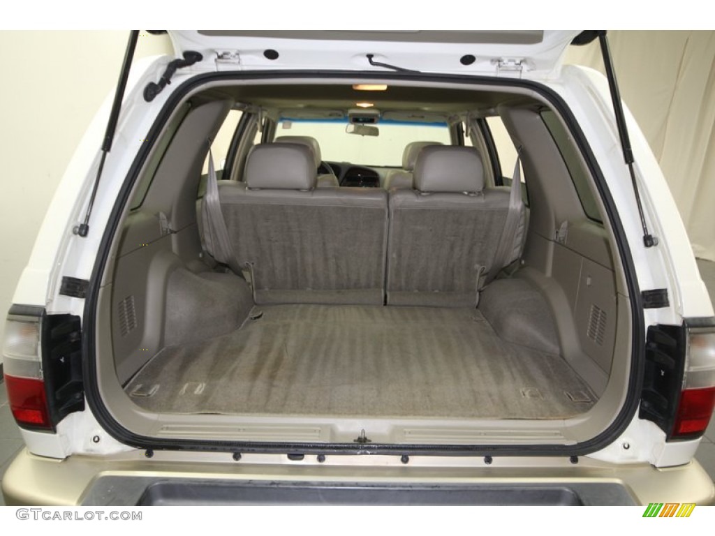 2000 Infiniti QX4 Standard QX4 Model Trunk Photo #77406368