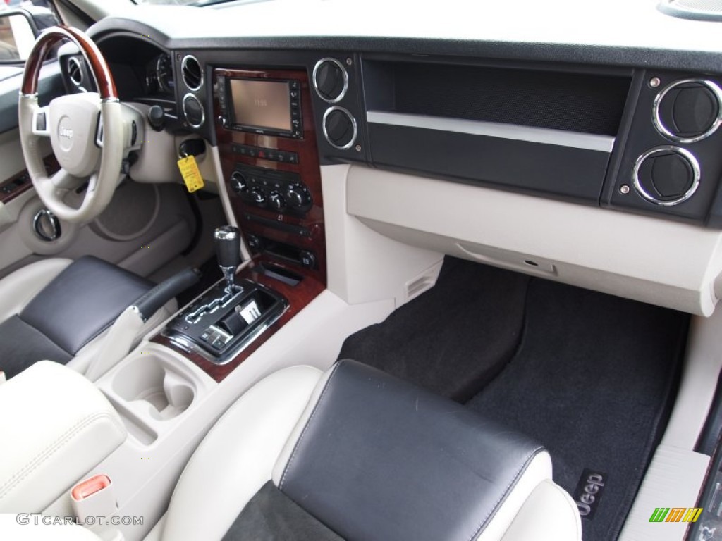 2009 Jeep Commander Overland 4x4 Dark Khaki/Light Graystone Dashboard Photo #77409147
