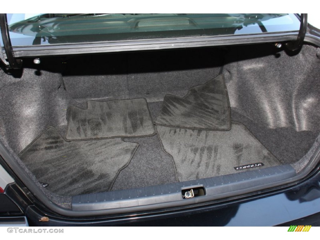 2006 Toyota Corolla S Trunk Photo #77409213