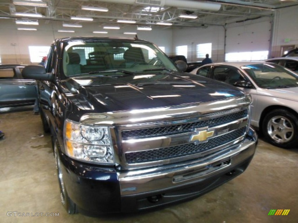 2009 Silverado 1500 Regular Cab 4x4 - Imperial Blue Metallic / Dark Titanium photo #2